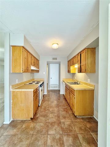 Building Photo - 1146 Meadow Creek Dr