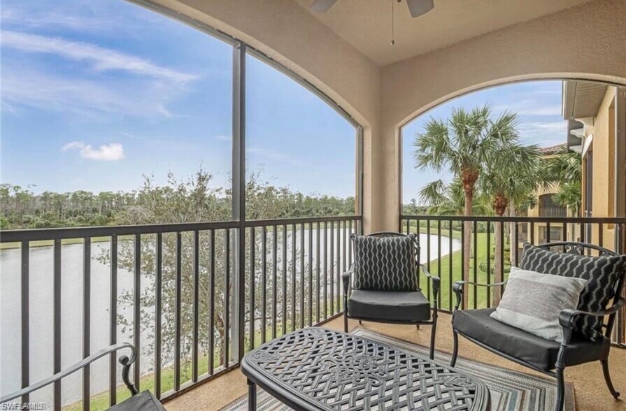 Building Photo - 9731 Acqua Ct