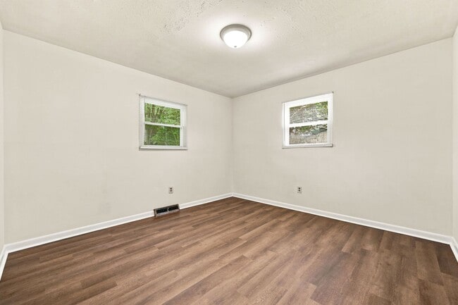 Building Photo - 209 Montpelier Ave