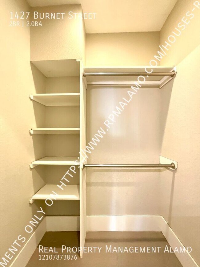 Building Photo - 1427 Burnet St