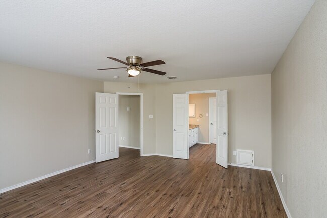 Building Photo - 10114 Shetland Gate