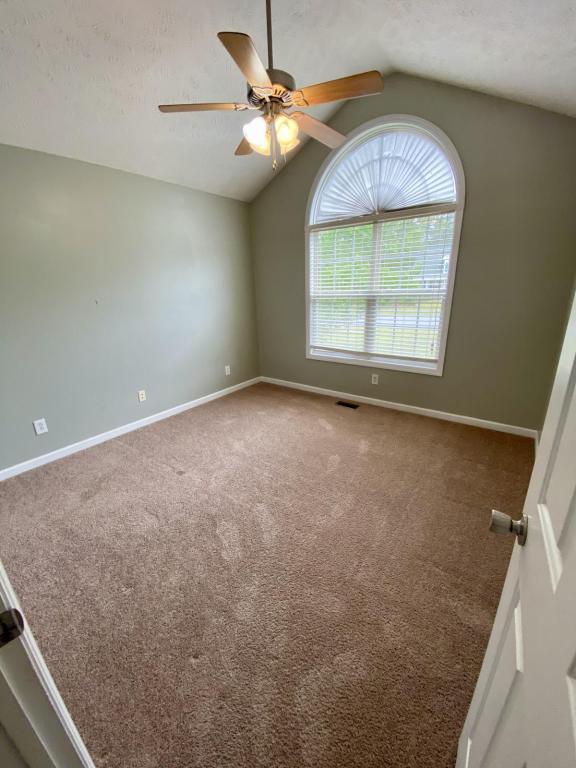 Building Photo - 8229 Foxtrail Dr