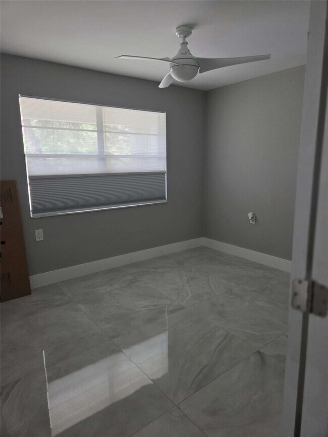 Building Photo - 2706 Nassau Bend