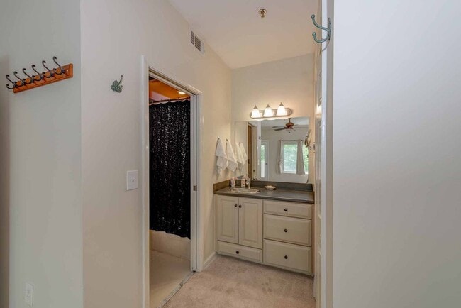 Building Photo - 2161 Peachtree Rd