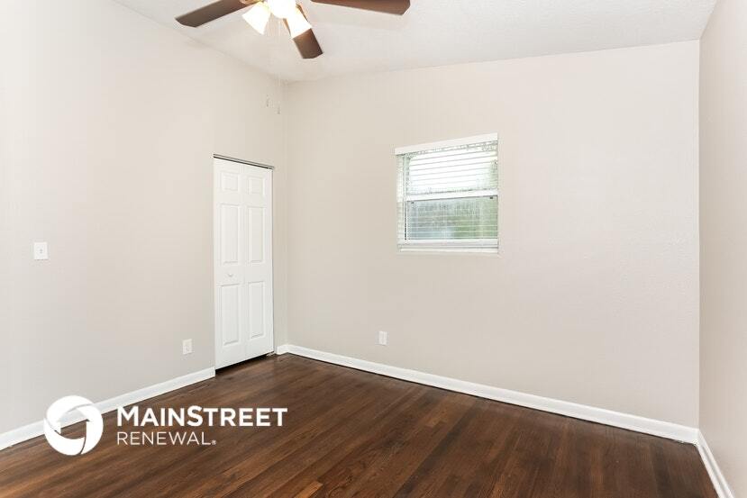 Building Photo - 7806 Delaroche Dr