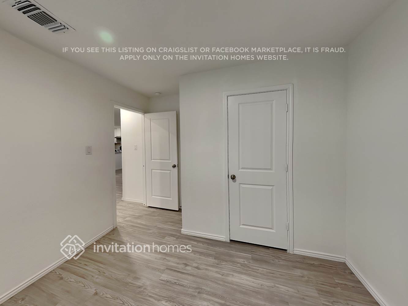 Building Photo - 6558 Runaway Row