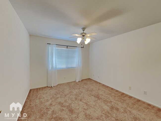 Building Photo - 8042 Laurena Ave
