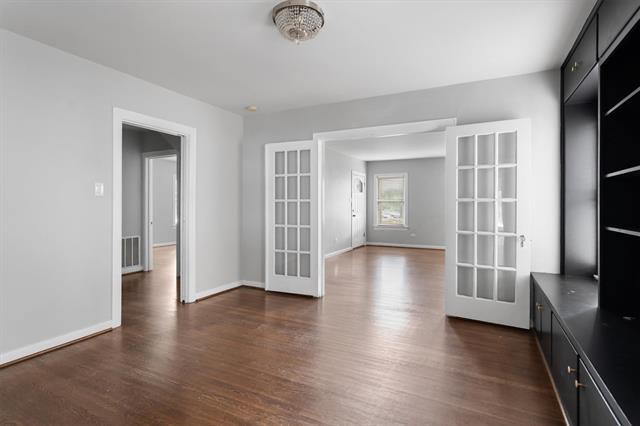 Building Photo - 6129 Reiger Ave