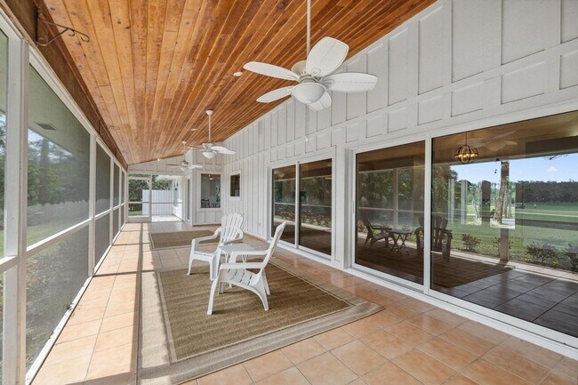 Building Photo - 1760 SE Colony Way