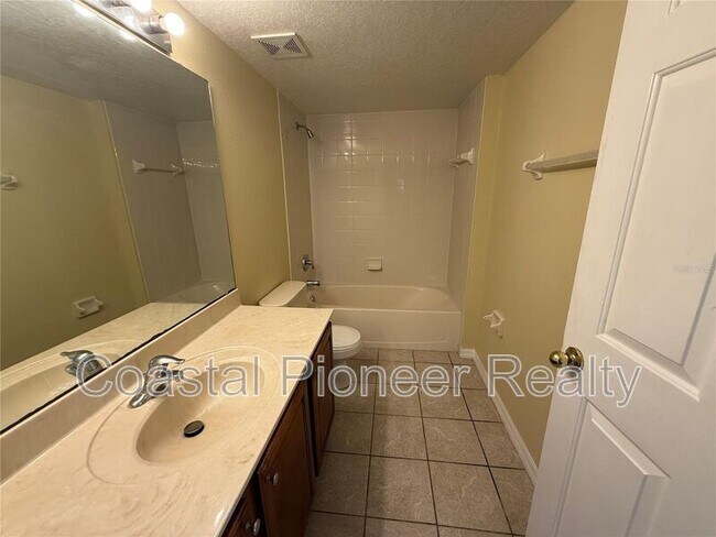 Building Photo - 4554 Ficus Tree Rd