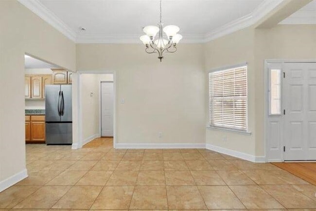 Building Photo - 10737 Sycamore Ridge Ln