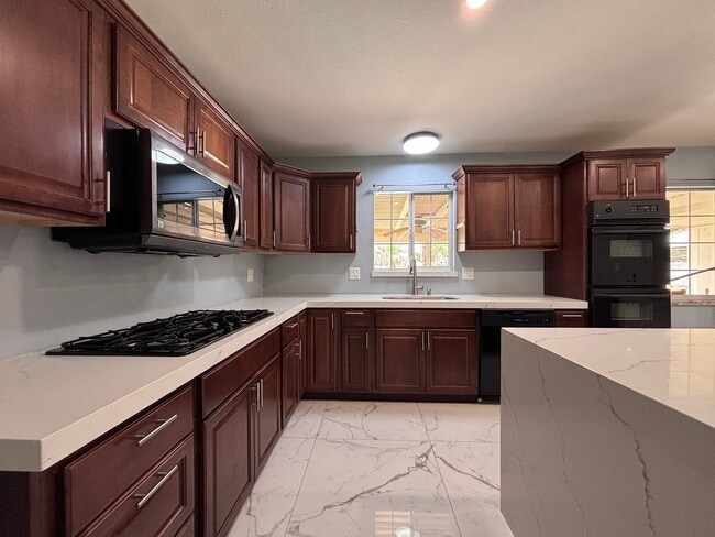 Building Photo - Spacious 4BR Single-Story with Pool, RV Parking & Large Lot Near Shopping & Dining