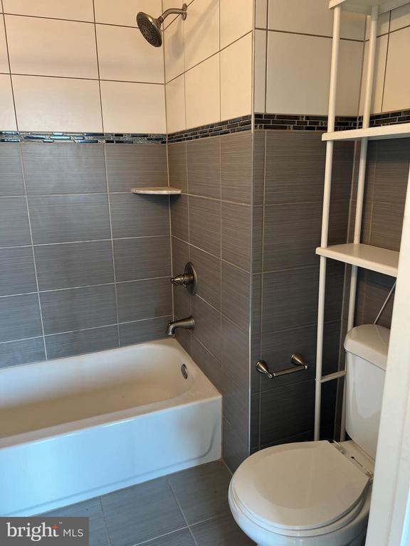 Building Photo - 1257 N Newkirk St