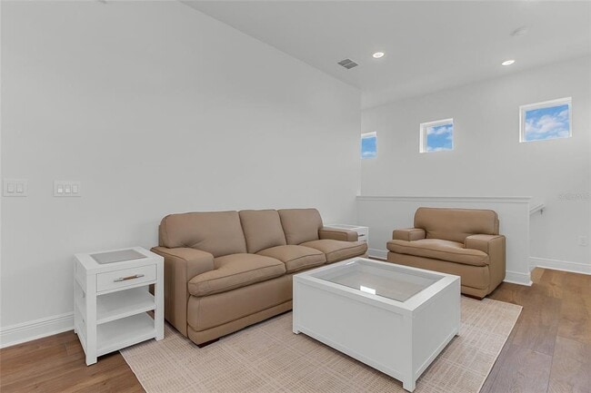 Building Photo - 9687 MacBride Dr