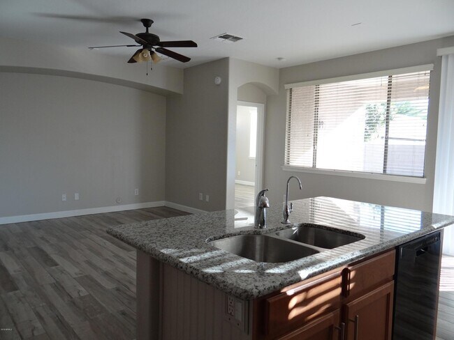 Building Photo - 10331 W Carlota Ln