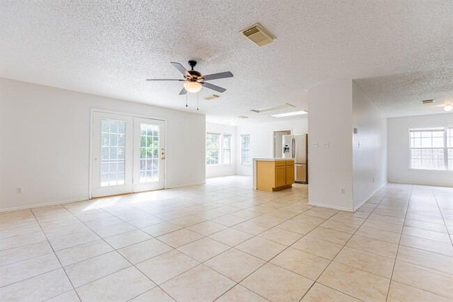 Building Photo - 491 Emerald Fields Ln