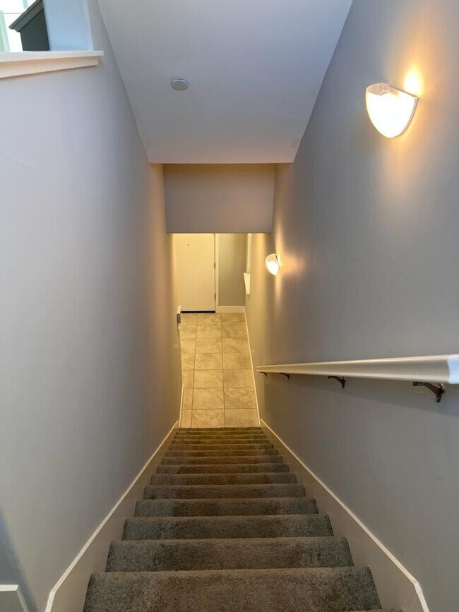 Building Photo - 1010 Mudpie Lane