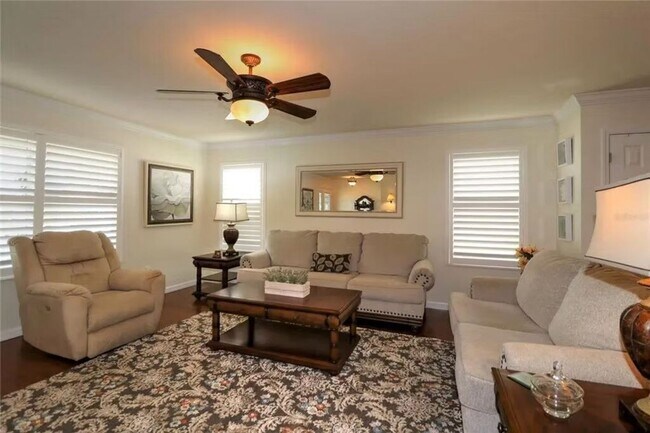 Building Photo - M2393 Carriage Hill Way (VC/M5)