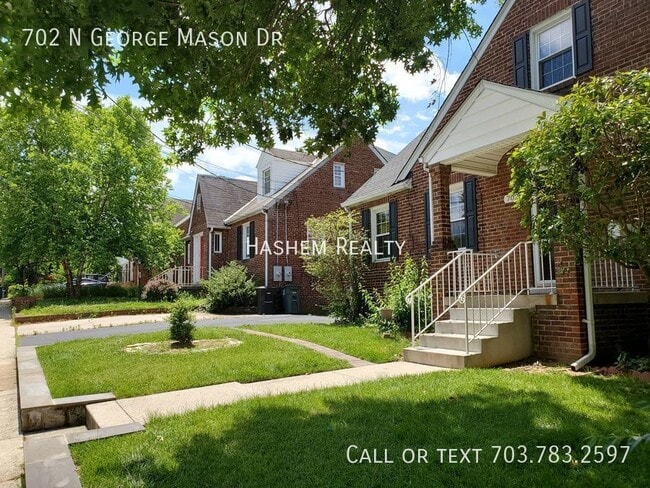 Building Photo - 702 N George Mason Dr