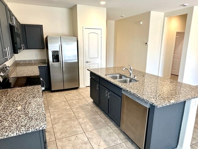 Building Photo - 2421 E San Borja Trail