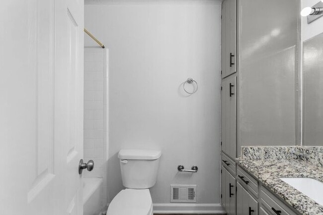 Building Photo - 1285 Coronada Dr