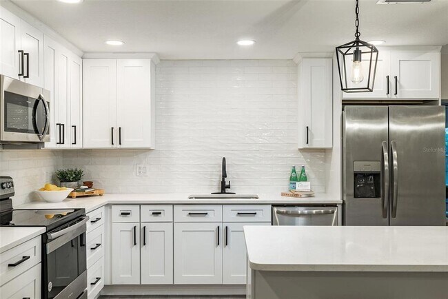 Building Photo - 11145 Bella Loma Dr