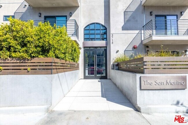 Building Photo - 3715 San Marino St