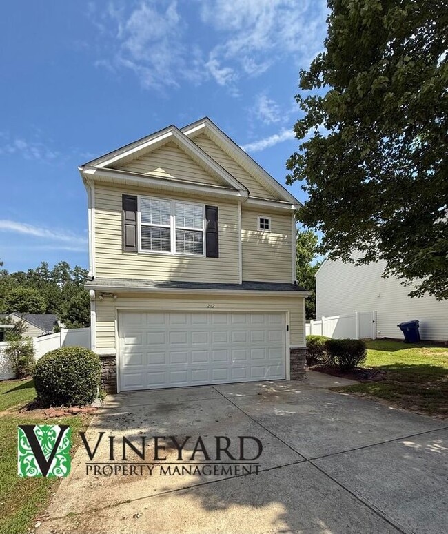Building Photo - 242 Silver Ridge Dr