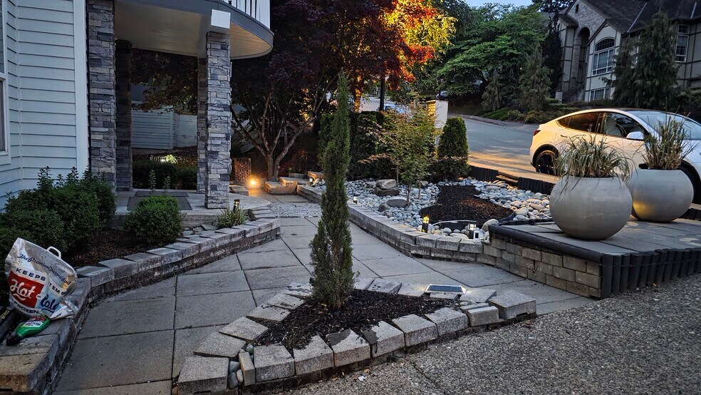 Building Photo - 13518 SW Hillshire Dr