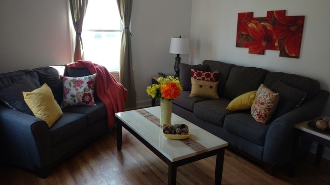 Building Photo - 2317 S Downing St