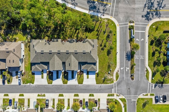 Building Photo - 32 Pasadena Dr