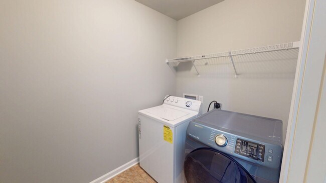 Building Photo - 10612 Kempsford Dr