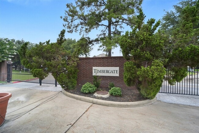 Building Photo - 15911 Timber Chase Dr