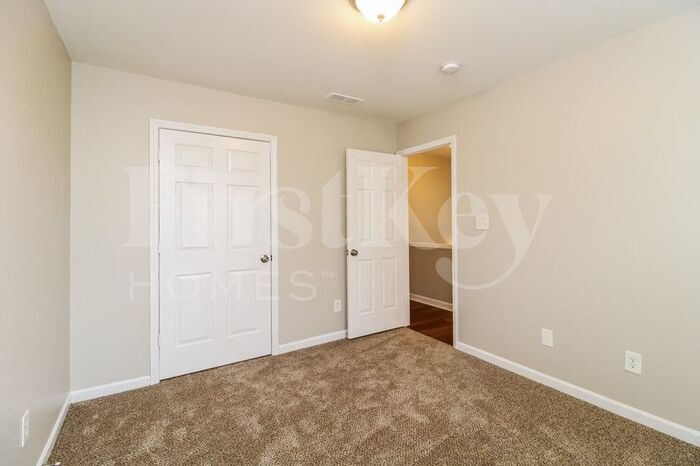 Building Photo - 4559 Fairport Ct