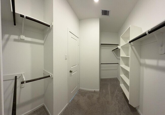 Building Photo - 9807 Keystone Meadow Pl