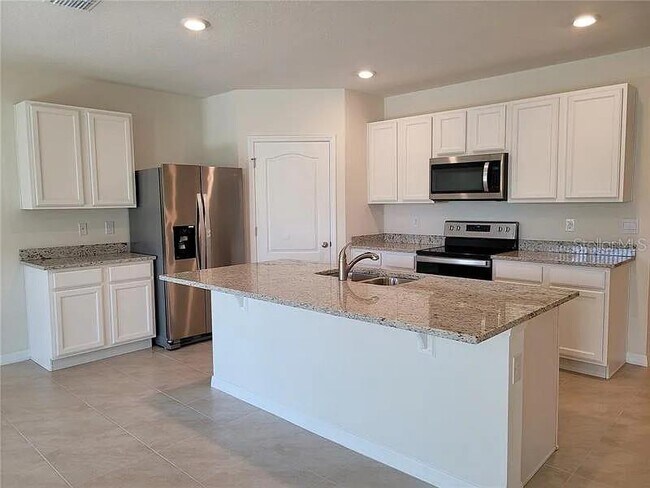 Building Photo - 5744 Sunbonnet Wy