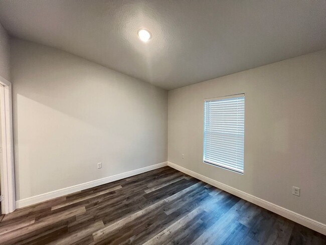 Building Photo - GREAT 3 BD/2BA Home in Ocala!!