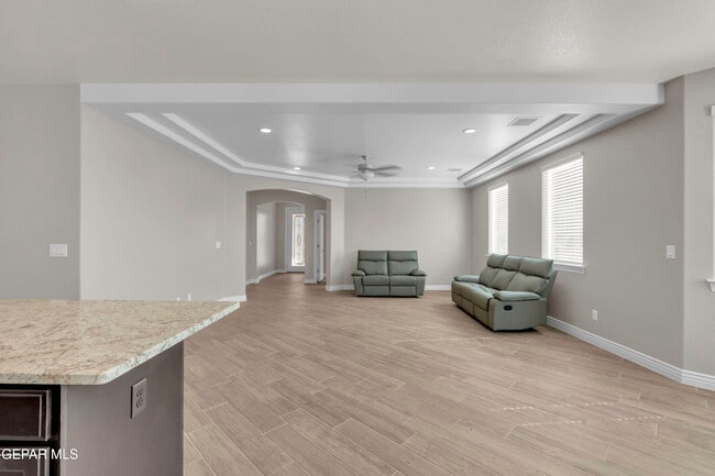 Building Photo - 1807 Dana Gray St