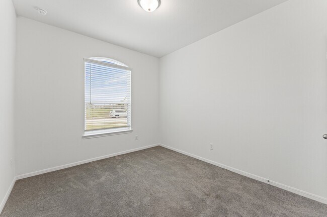 Building Photo - 3303 Tranquility Ln