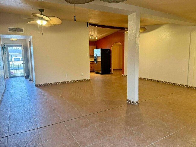 Building Photo - 8 Deborah Dr