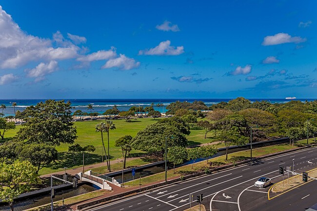 Building Photo - Park Lane Ala Moana 7501