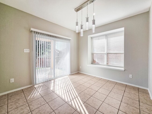 Building Photo - Charming 5BR/3.5BA Home with Two Primary Suites & Game Room in Northwest ISD