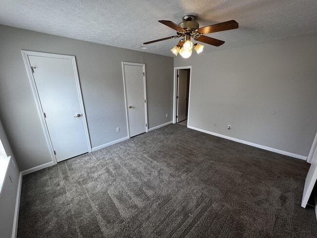 Building Photo - 9408 Pirouette Ave