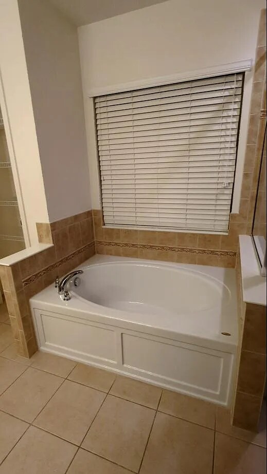 Building Photo - 5731 white Trillium Loop