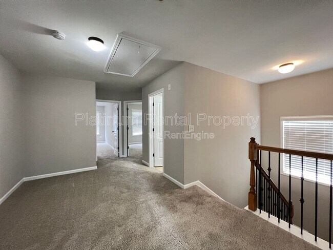 Building Photo - 3080 Whitfield Ave