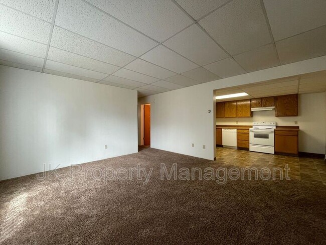 Building Photo - 3524 11th Ave S