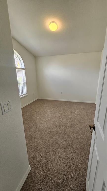 Building Photo - 503 Vizcay Way