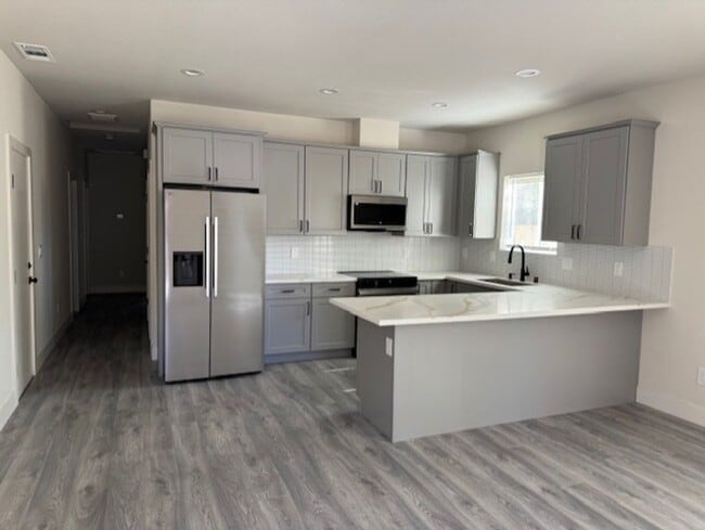 Building Photo - Home for Rent in Fair Oaks, CA