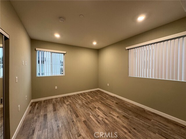 Building Photo - 621 Normandie Ave