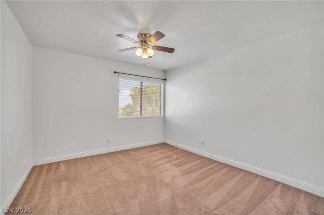 Building Photo - 2304 Chatfield Dr